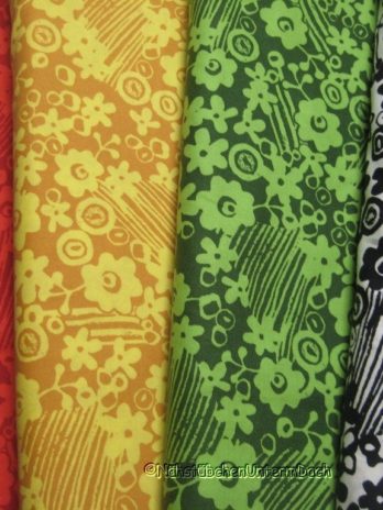 Patchworkstoff Blumen gelb Folkheart by Sara Trail